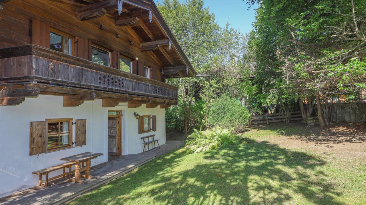 Chalet Stockerdoerfl - Alpencharm Mit Garten Kitzbühel Exteriör bild