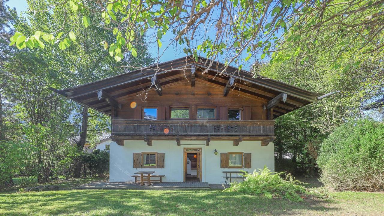 Chalet Stockerdoerfl - Alpencharm Mit Garten Kitzbühel Exteriör bild