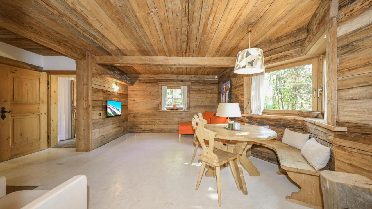 Chalet Stockerdoerfl - Alpencharm Mit Garten Kitzbühel Exteriör bild